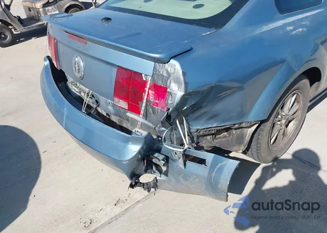 2008 Ford Mustang V6 Deluxe/V6 Premium from USA, damaged, VIN 1ZVHT80N885116630